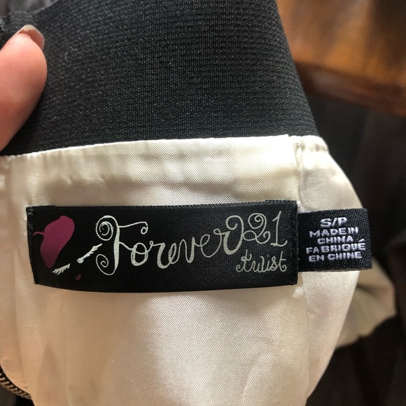 F21 skirt - Picture 4 of 4